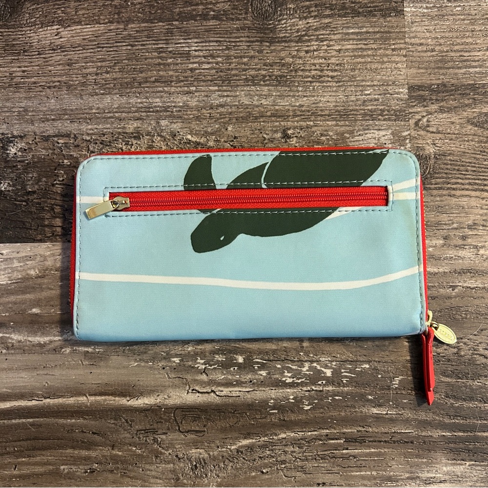 Fossil Sea Turtle Wallet - Picture 2 of 8